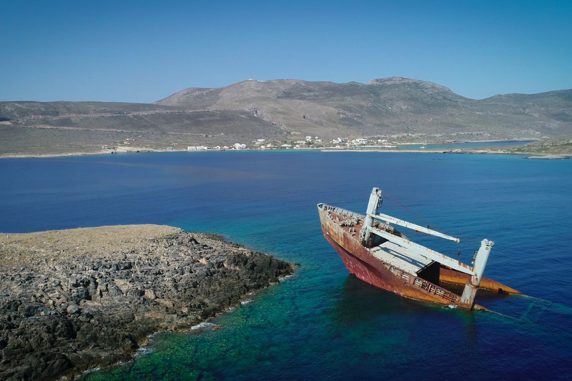 kithira shipwreck diakofti canva by Alexander Jaschik