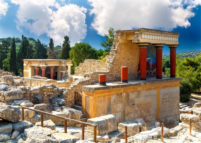 knossos crete Timofeev Vladimir shutterstock 2 copy